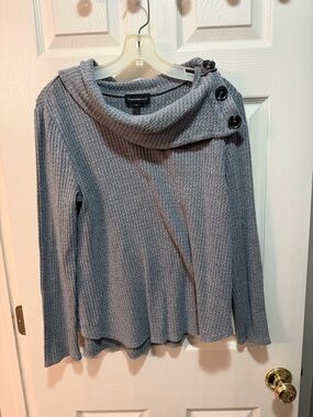 Fortune+ Ivy Cozy Gray Button-Shoulder Cowl Neck Sweater size medium